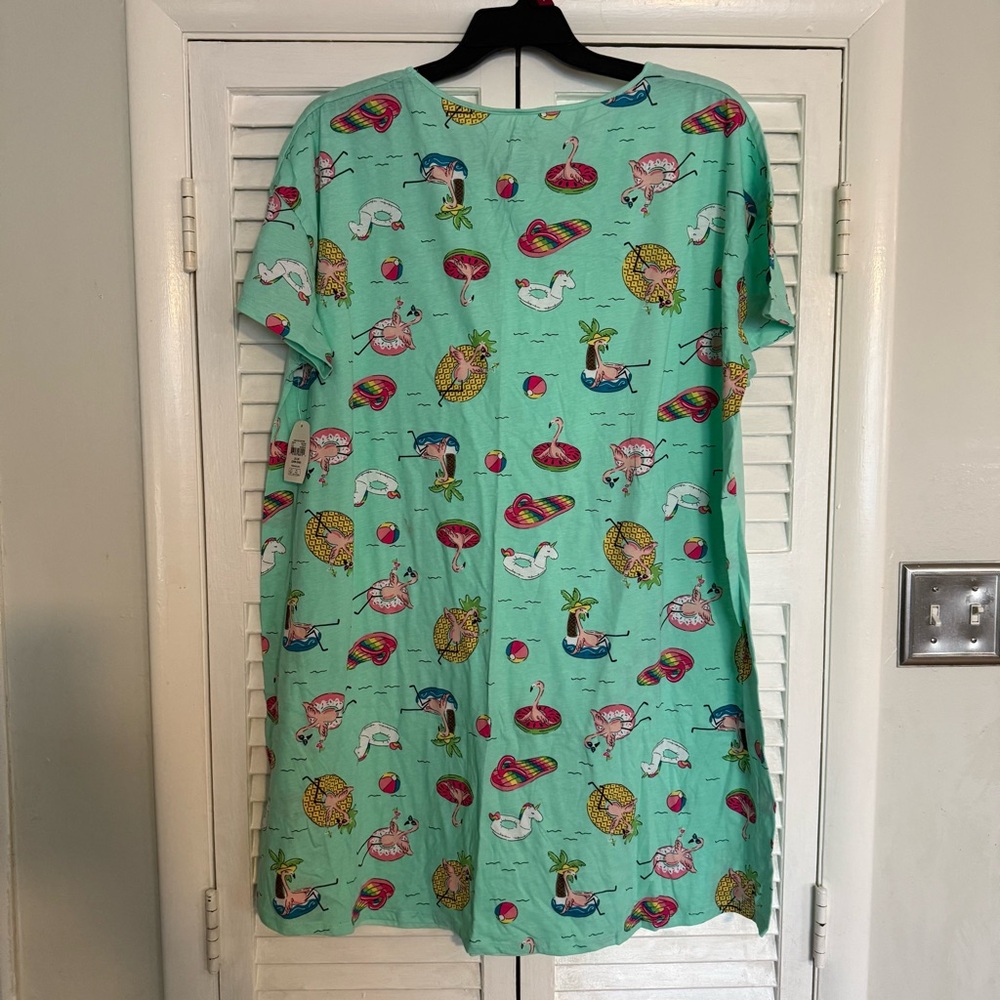 Secret Treasures Sleep Shirt/ Nightgown with Fun Beach Print